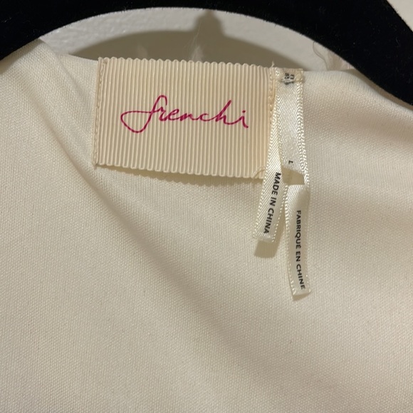 Srenchi white faux fur 3/4 length jacket. Size large - Picture 4 of 6